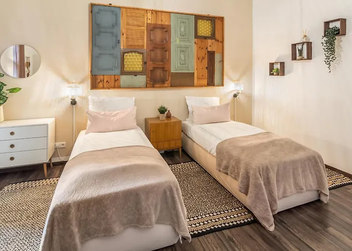 Imposante Whg - Zentral - Dachterrasse - Parken - Aufzug Appartement *