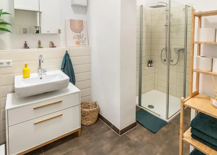 Imposante Whg - Zentral - Dachterrasse - Parken - Aufzug Appartement