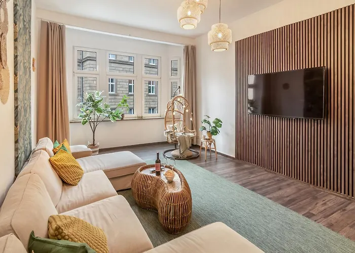 Apartment Imposante Whg - Zentral - Dachterrasse - Parken - Aufzug *